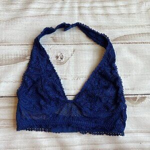 Victoria's Secret Halter Lace Bralette Size XS NWOT